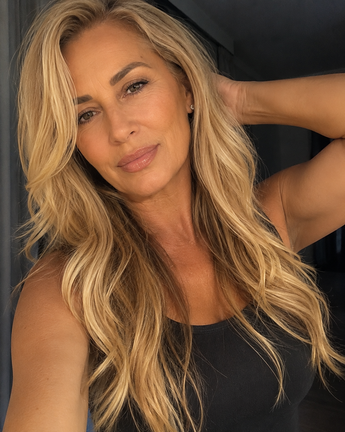 Ewa, 43